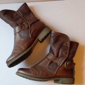 BareTraps Shoes | Baretraps Brown Leather Short Boots Size 758 | Poshmark